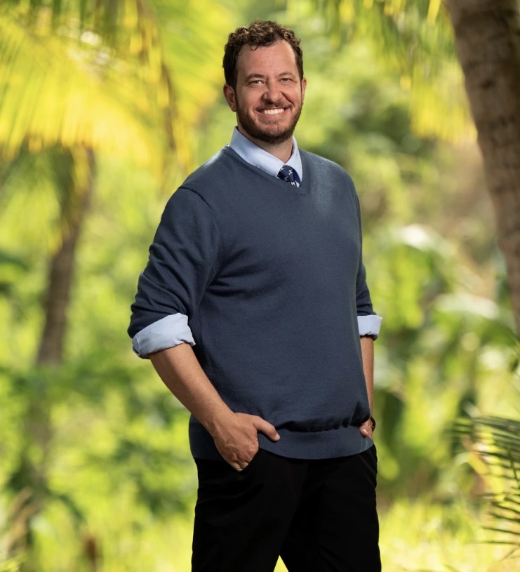 rbbq's tweet photo. Things You "Need To Know" - Preseason Part 4 #BB28

1. Move-In! Yesterday was Day 1
2. Cast Reveal: 14 newbies
3. 3 Reality TV Vets 
- Rick Devins (Survivor 38/50) @DaltonRoss 
- Dee Valladares (Survivor 45/50, The Challenge 41) @Realitytv__fan 
- Angela Murray (BB26, TAR38) @sharontharp 
4. Dee was not officially announced - this will happen on BB Unlocked