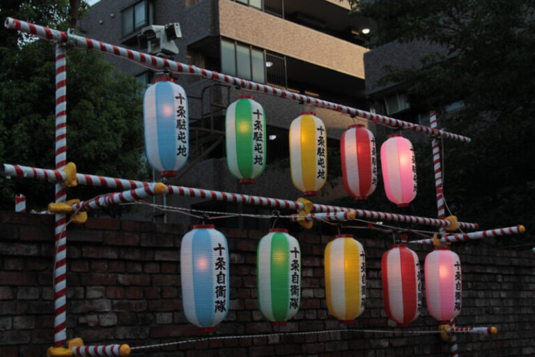 akabanemagazine's tweet photo. 十条駐屯地の盆踊り大会、は7月17日（金）16:00～20:00！

今年も花火があるみたいですね～(・∀・)ｲｲﾈ!! https://t.co/u2OgjFRLZx
