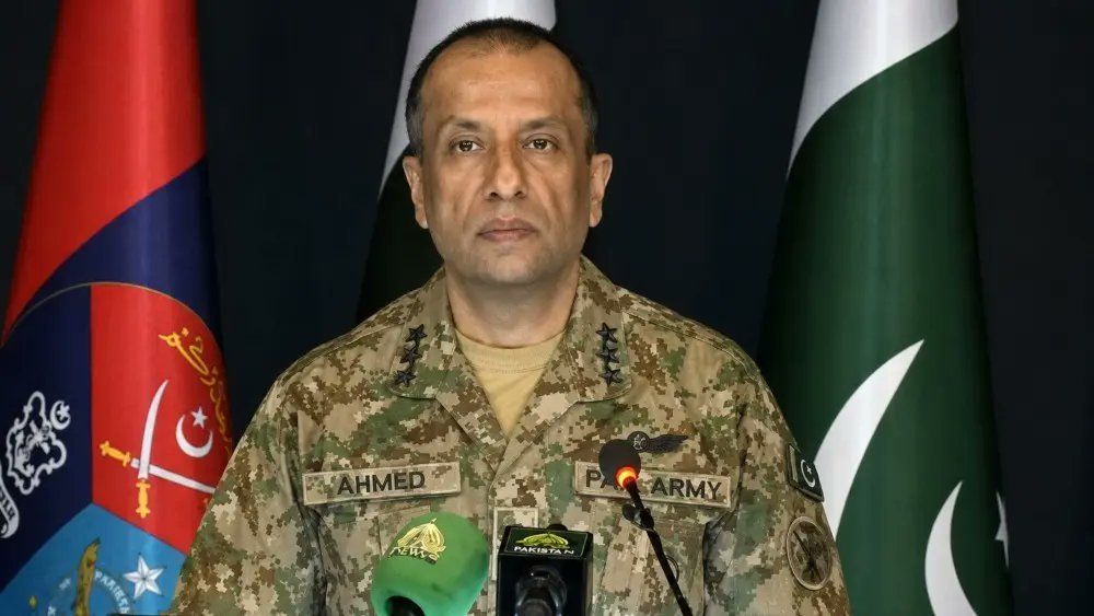 Goreunit's tweet photo. 🚨DJ ISPR accepts that Baloch rebels have liquidated 42 Pakistani soldiers in the last 4 days in 3 different attacks. https://t.co/ZsowUE3O1x