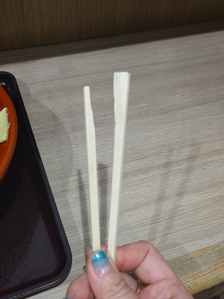 ayapaa0830aanda's tweet photo. お昼に食べたものと今食べてるもの

今日もお疲れ様でした https://t.co/UDb3jAzsBM