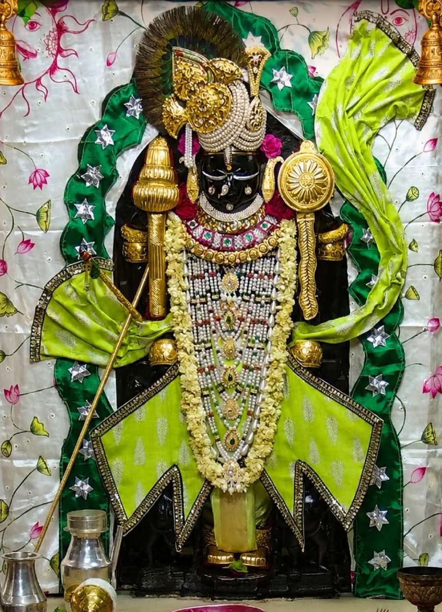 JaiDwarkadhish_'s tweet photo. 🌺 जय द्वारकाधीश 🌺
 🙏🏻 संध्या दर्शन 🙏🏻 https://t.co/00QcEhDaOC