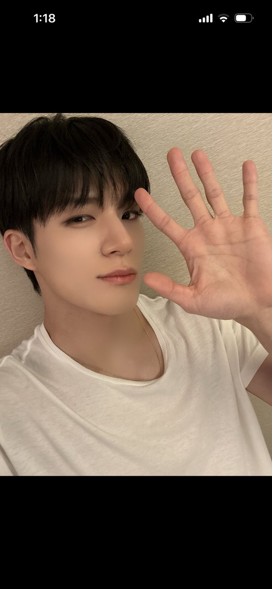 jamjenren_'s tweet photo. 최애셀카됨🩷🩷🩷🩷 https://t.co/3WKH7x9wFD