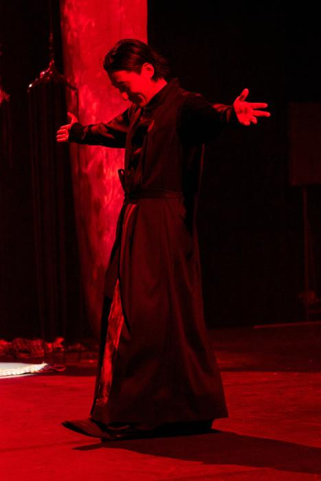 runway_modelnet's tweet photo. パリコレ/オートクチュール3日目
YUIMANAKAZATO

5人×5LOOK
計25LOOKという構成

うちアジア人2人で一人はJMOON

もう一人の男性モデルは今のところモデル名不明 https://t.co/HDSWbiUvAv
