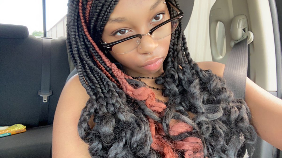 SpoiledLucii's tweet photo. pretty baby in glasses 🤍🎀 https://t.co/Z9odFRE1yv