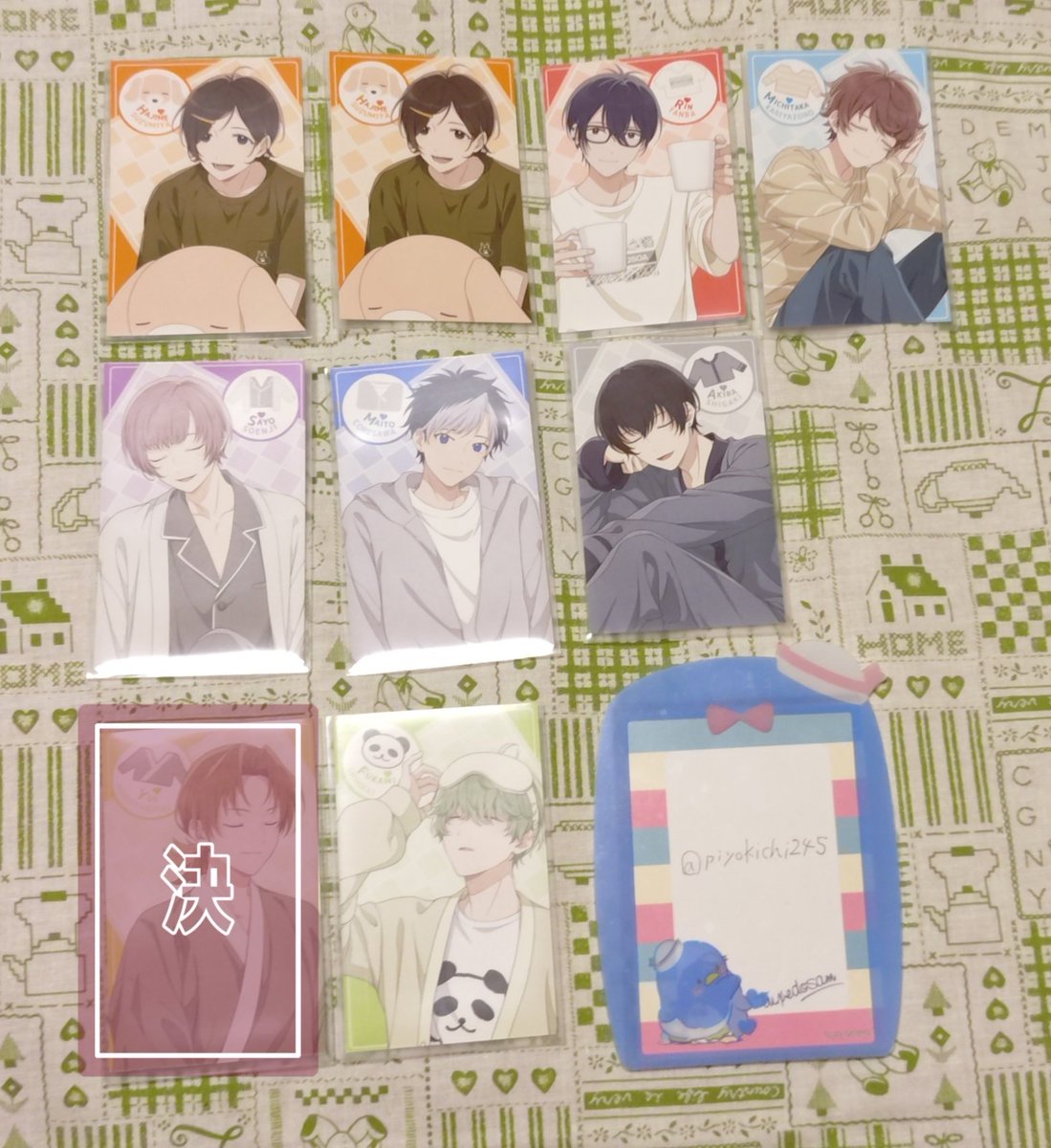 piyokichi245's tweet photo. アオペラ　カフェ　ファッショナブルカード　ファショカ　交換　譲渡
譲：壱、燐、道貴、雨夜、舞斗、明、由比、ふかみ
求：定価(＋送料)もしくは 異種 ファショカ夏制服秀1
7/11渋谷手渡し、カフェ期間手渡し、郵送
難しいとは思いますがお気軽にお声がけください。 https://t.co/2OimsI5oGD