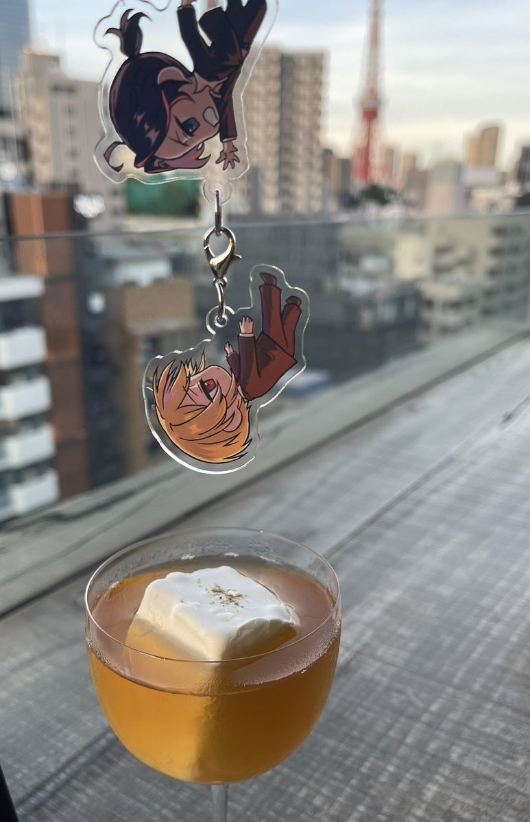 SeeraaSataan's tweet photo. Sherliam, another Story. 🍸

Keychain by @orechi0901 https://t.co/tZbWCE0cmP