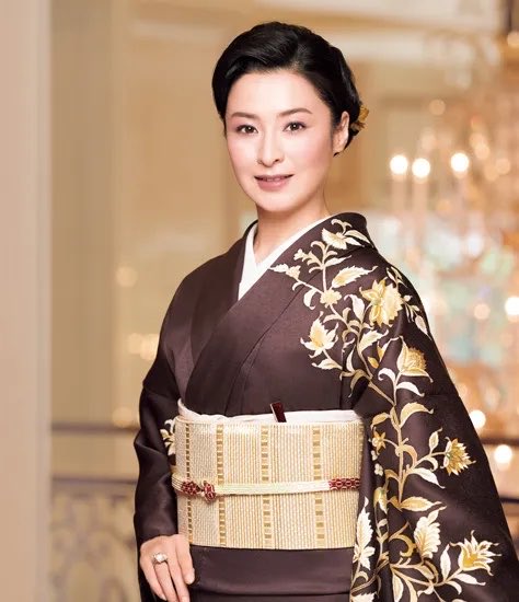 北川景子様最高ですし私はこの系統の方にジュエリーの宣伝してもらい