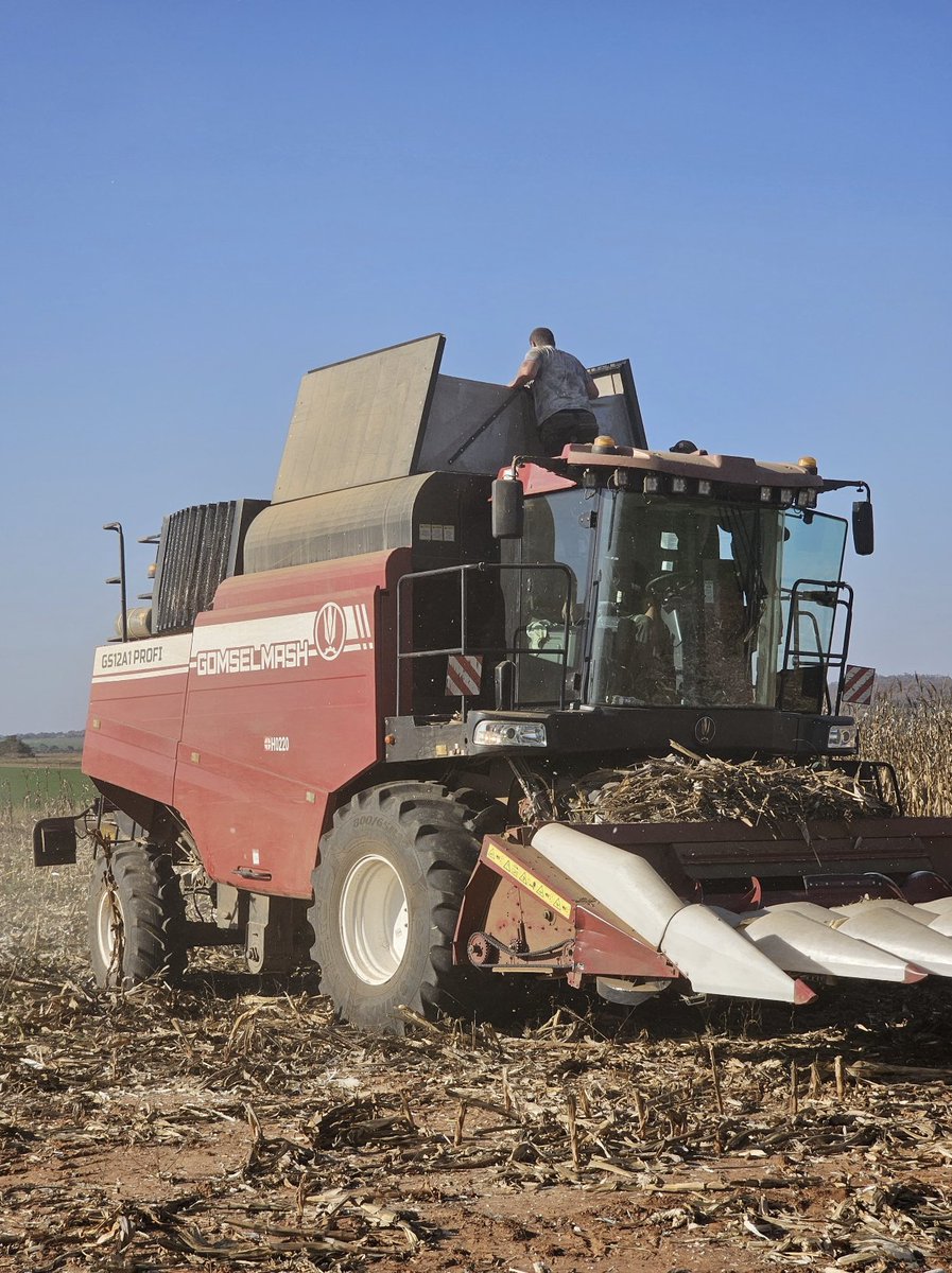 AftradeFZCO's tweet photo. When every grain matters, choose the champion 🌽 Our combine is ready to conquer the harvest season https://t.co/pf4HzAl14H