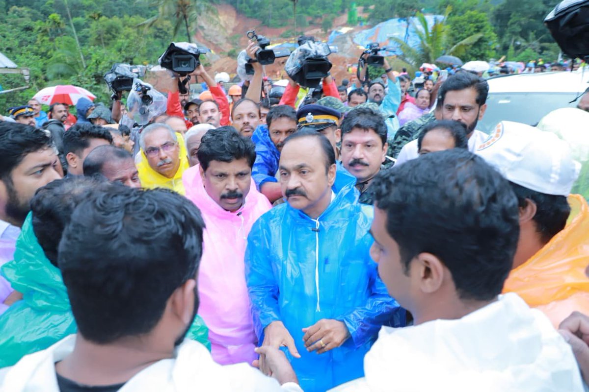 vdsatheesan's tweet photo. Visited the landslide-hit areas of Wayanad, reviewed the ongoing rescue operations, and met the injured. Their pain is our collective pain. The Government and the people of #Keralam will stand firmly with every affected through rescue, relief, rehabilitation, and recovery. Together, we will overcome this tragedy. Kerala stands united. 
#Wayanadlandslide #Keralam #KeralaGovernment