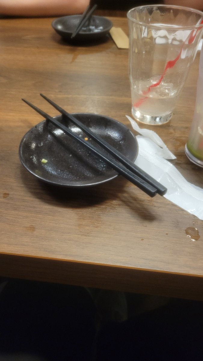 w_fe11's tweet photo. 中学生の同期と飲み https://t.co/AqxcvCO4Iy