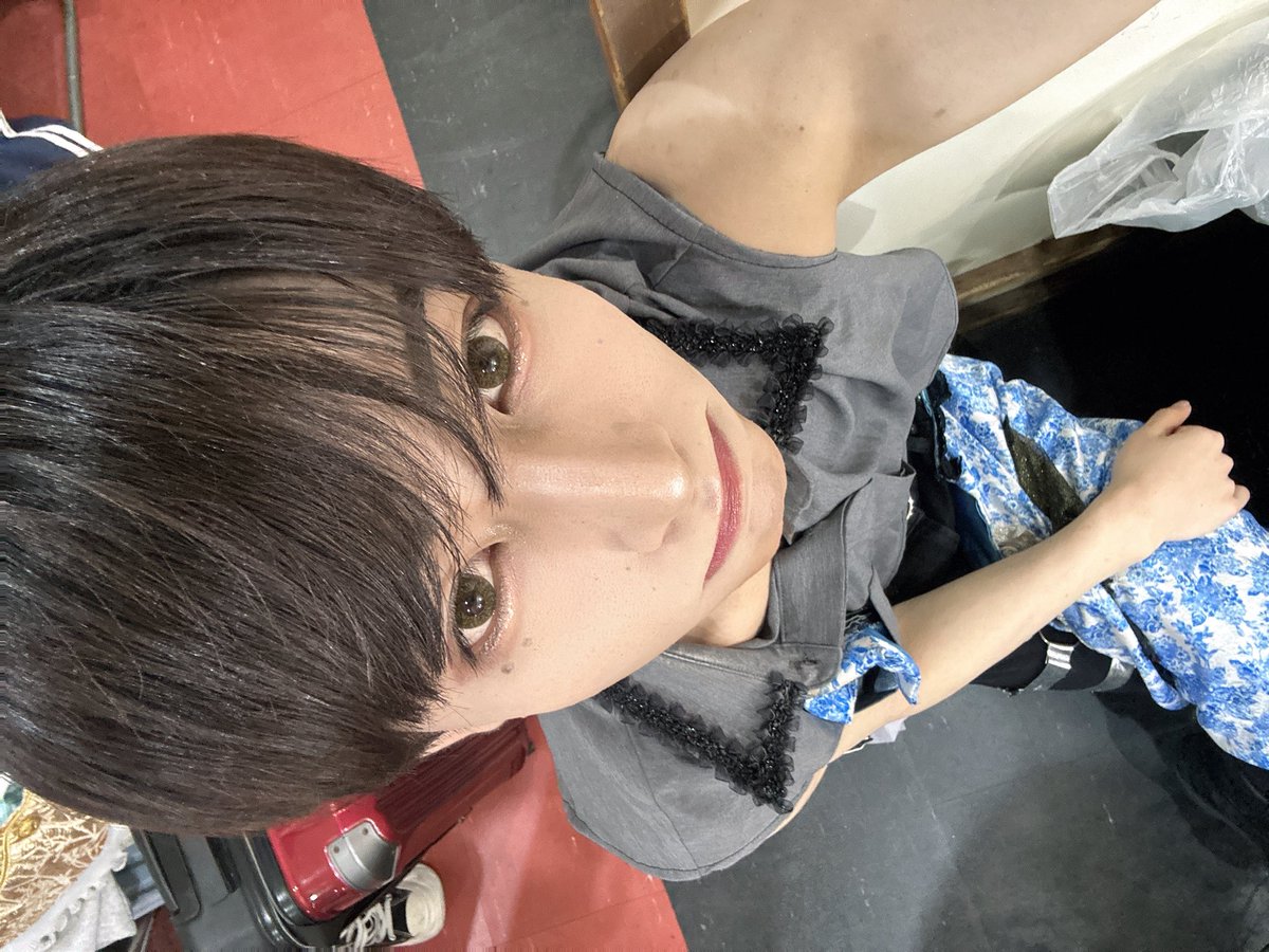 yuse_sb's tweet photo. 今日13-24レッスン…🕳️
明日S.U.B TOKYO初めての場所だけど会いに来てね🩵
デート服とコンテンツ、撮可、オリ曲新体制初お披露目とか沢山あるよー✨
待ってるからね☀️ https://t.co/kWFqaGQdS2