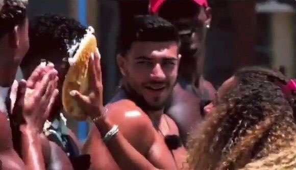 luvislandcrave's tweet photo. Season 5 is still widely regarded by fans as one of the greatest Love Island seasons ever. https://t.co/gUlv69r2JU