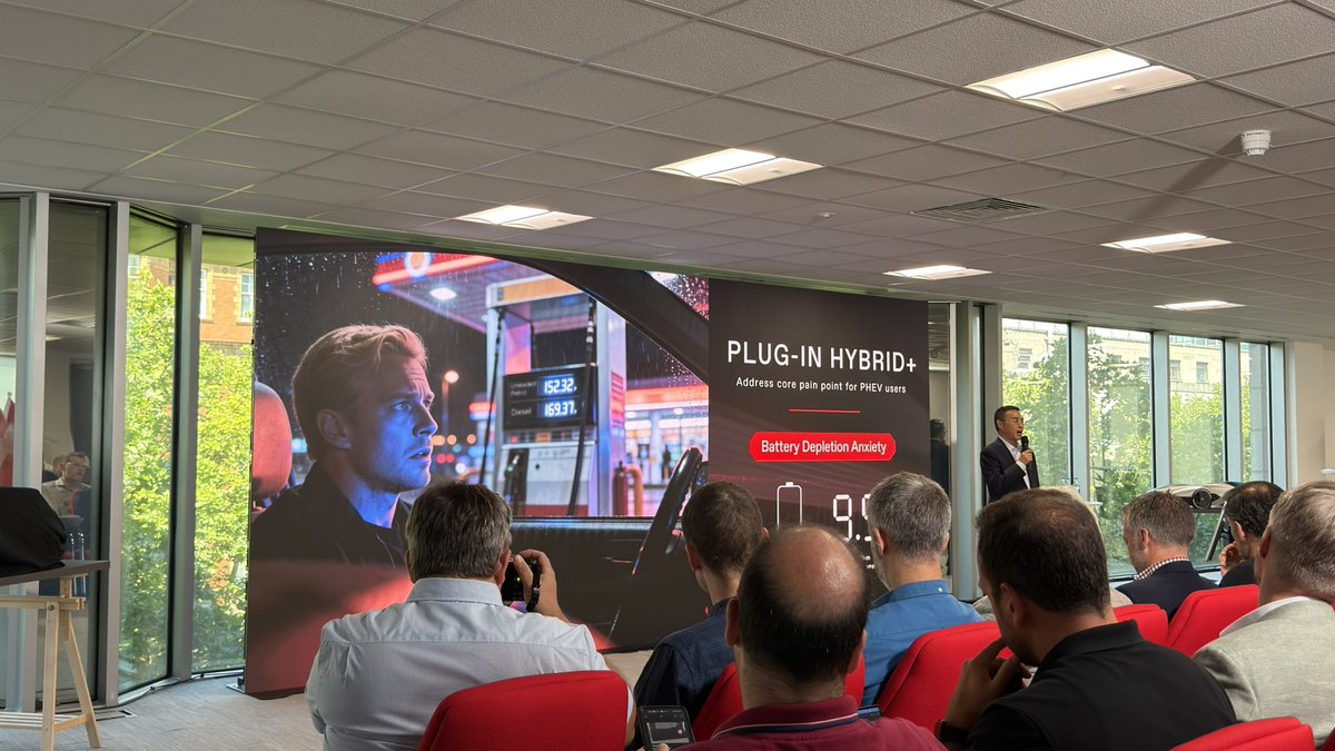 Alejandroperez's tweet photo. MG anuncia un nuevo sistema para los PHEV que denomina PLUG-In Hybrid+ que dirá adiós a los consumos altos cuando te quedas sin batería. @MGMotorEurope https://t.co/Mjd81FO8QI