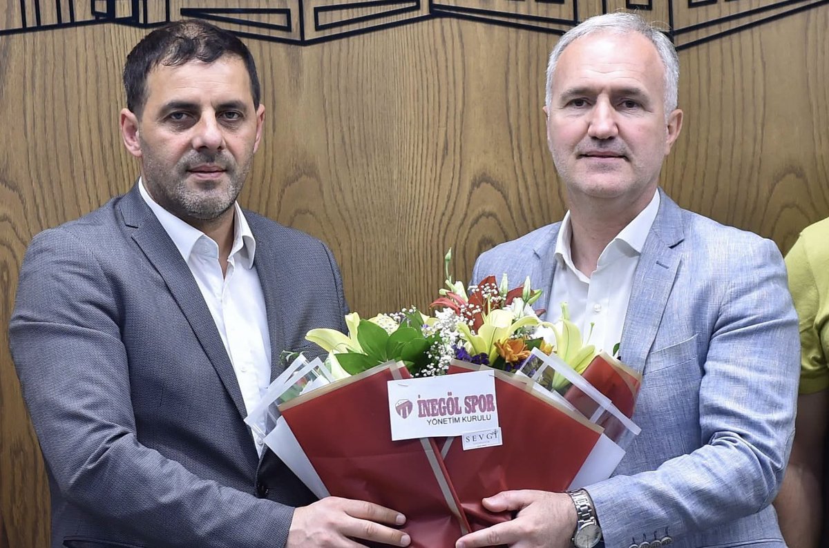 alpertaban16's tweet photo. İnegölspor’da yeniden başkanlığa seçilen 
Kani Ademoğlu ve yönetim kurulunu ağırladık. 
Nazik ziyaretleri için teşekkür ediyor, yeni sezonda başarılar diliyorum. 🤝🏻 https://t.co/ttOraASEcG