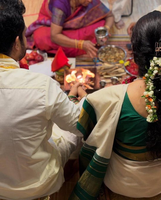 nagatalkies's tweet photo. Actress #Swati ties the knot with director #SrikanthNagothi https://t.co/xxCHccwirV