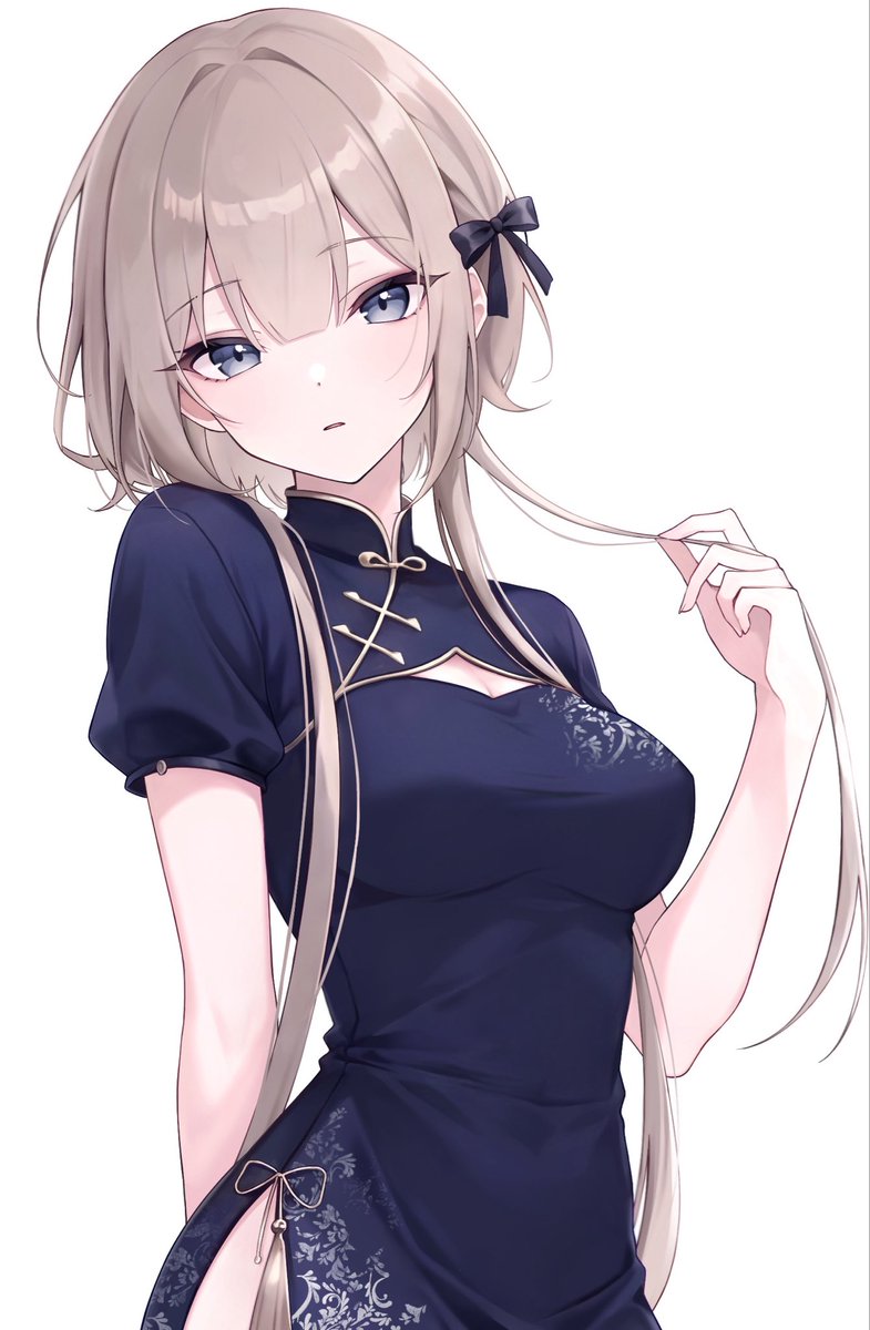 _mukupic's tweet photo. 良ければチャイナ服どっちのデザインがいいか教えてもらえませんか…😭 https://t.co/OKN4sJAFk9