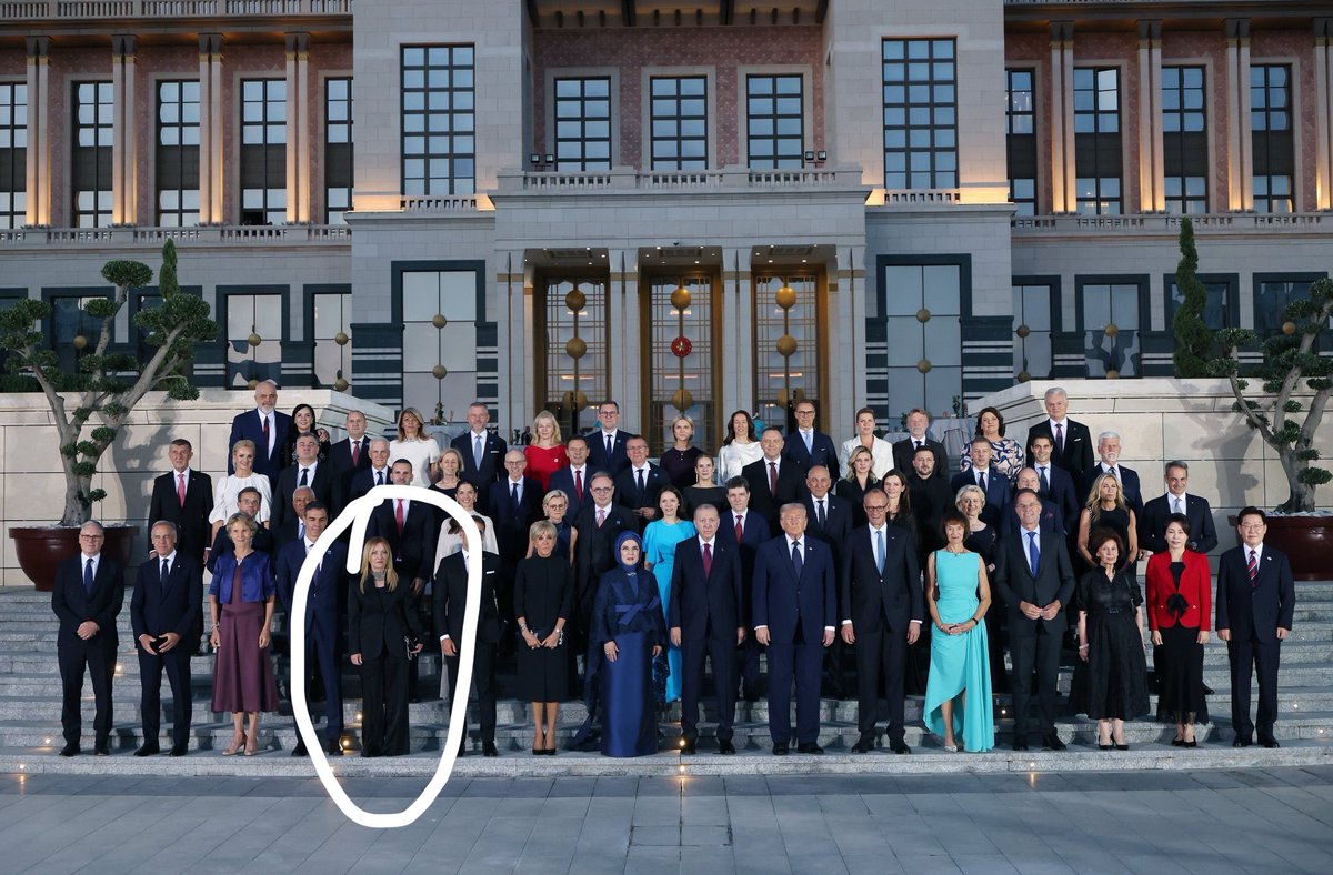 gkhangider2's tweet photo. Tam dış minnak değil mi yaa 😅 https://t.co/Bt94lJ7fVe