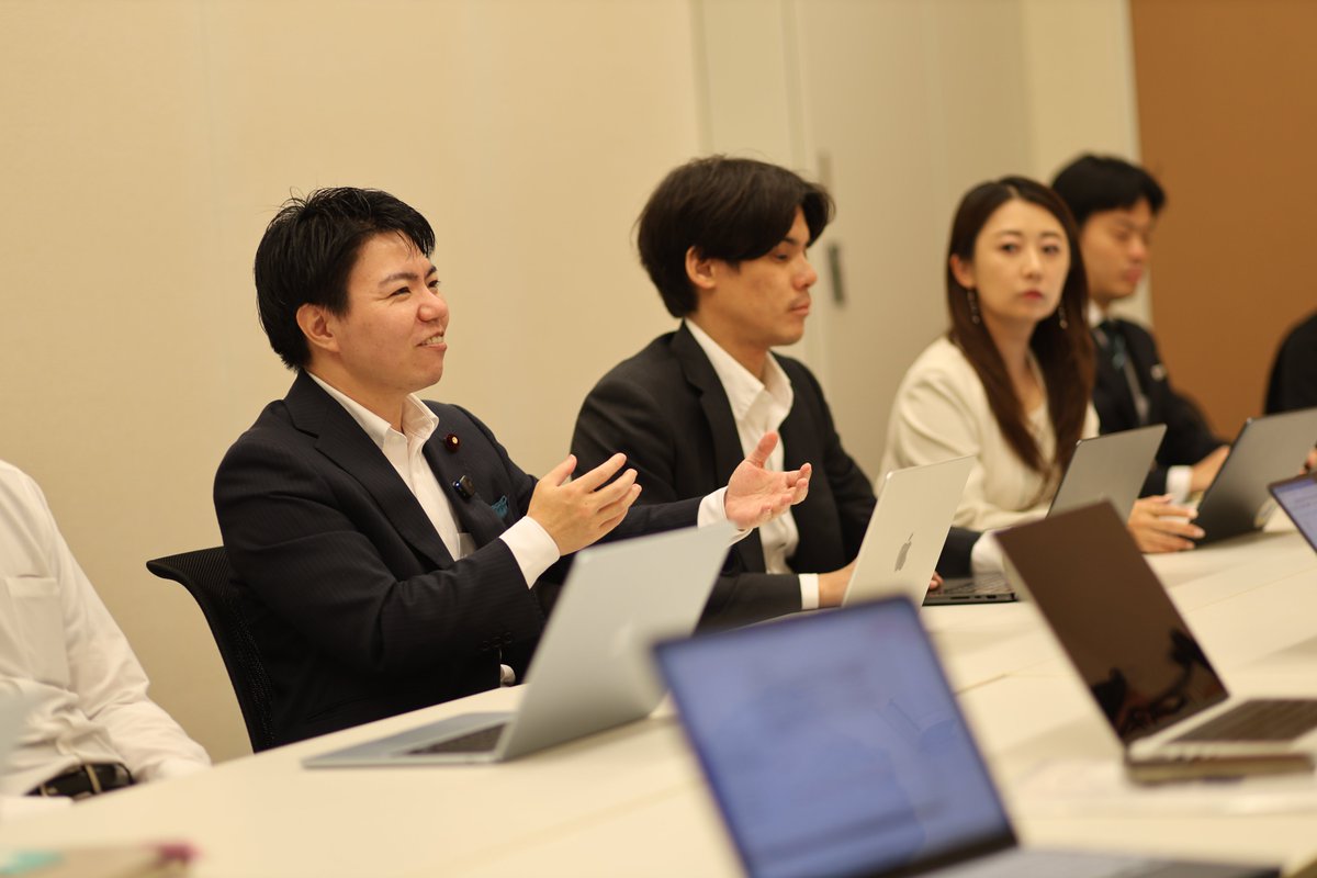 AoiFurukawa's tweet photo. 昨日、一般社団法人GovTech協会の皆さまと、自治体DXのあり方について意見交換しました。
SaaSの活用、API公開、調達価格の透明化、使われなくなったシステムの見直しなど、自治体のデジタル化を進めるうえで重要な論点について議論しました。
行政システムのあり方について、チームみらいとしてもさらに議論を深めてまいります。
https://t.co/iSvbvj9kKZ