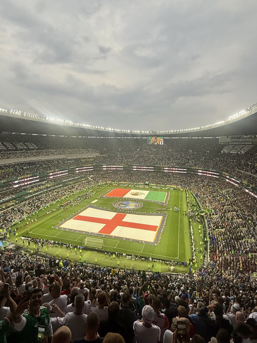 TomTots's tweet photo. Not sure it gets any better than that.

Mexico. Mexico City. The Azteca 🇲🇽

Storm delays. KO changes. 149dB. Incredible locals. Attitude > altitude. Peak Bellingham. The Great Wall of Burn.

The best atmosphere. The best game I’ve ever experienced.

¿Y si, sí? What if… yes? 🏆🏴󠁧󠁢󠁥󠁮󠁧󠁿 https://t.co/En5AyEjWDc