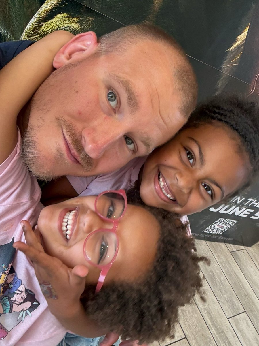 LEVEL_13's tweet photo. ๐ฌ
https://t.co/CiBcXGJGe5
#dadlife #girldad #gooddadgang #familytime #movienight https://t.co/sQhWHGOgYp