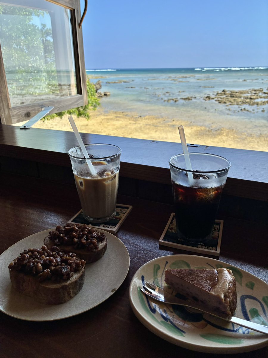 0000kinkin's tweet photo. 浜辺の茶屋 https://t.co/GQGhSosR9I