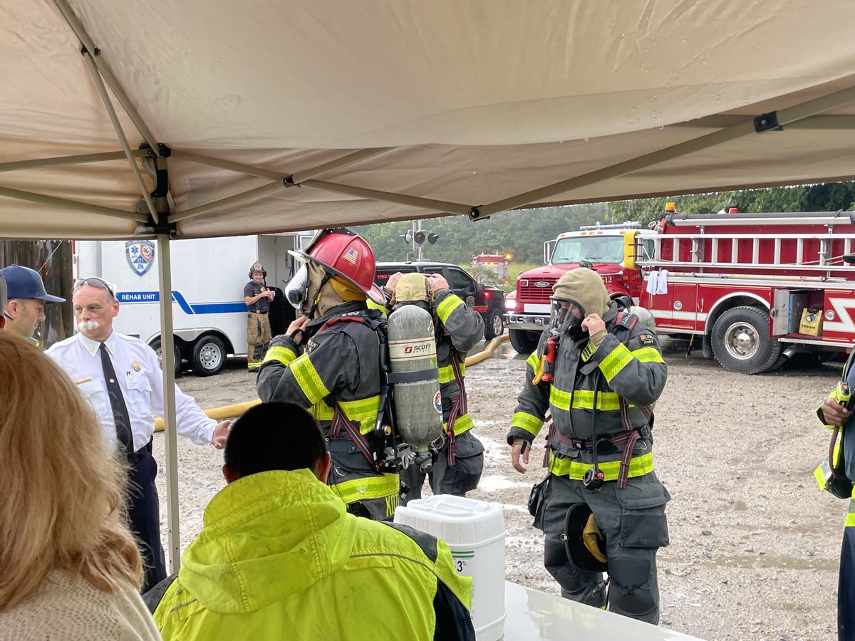 NCEmergency's tweet photo. 🚨NC Hazmat Response- Columbus Co.

7/7/26: The State Emergency Operations Center received a request for NC Hazmat Regional Response Team 2 (Wilmington FD) by Columbus County EM for specialized air monitoring support to local first responders on a large commerical fire.

#ReadyNC https://t.co/D1BjgDc5Jd