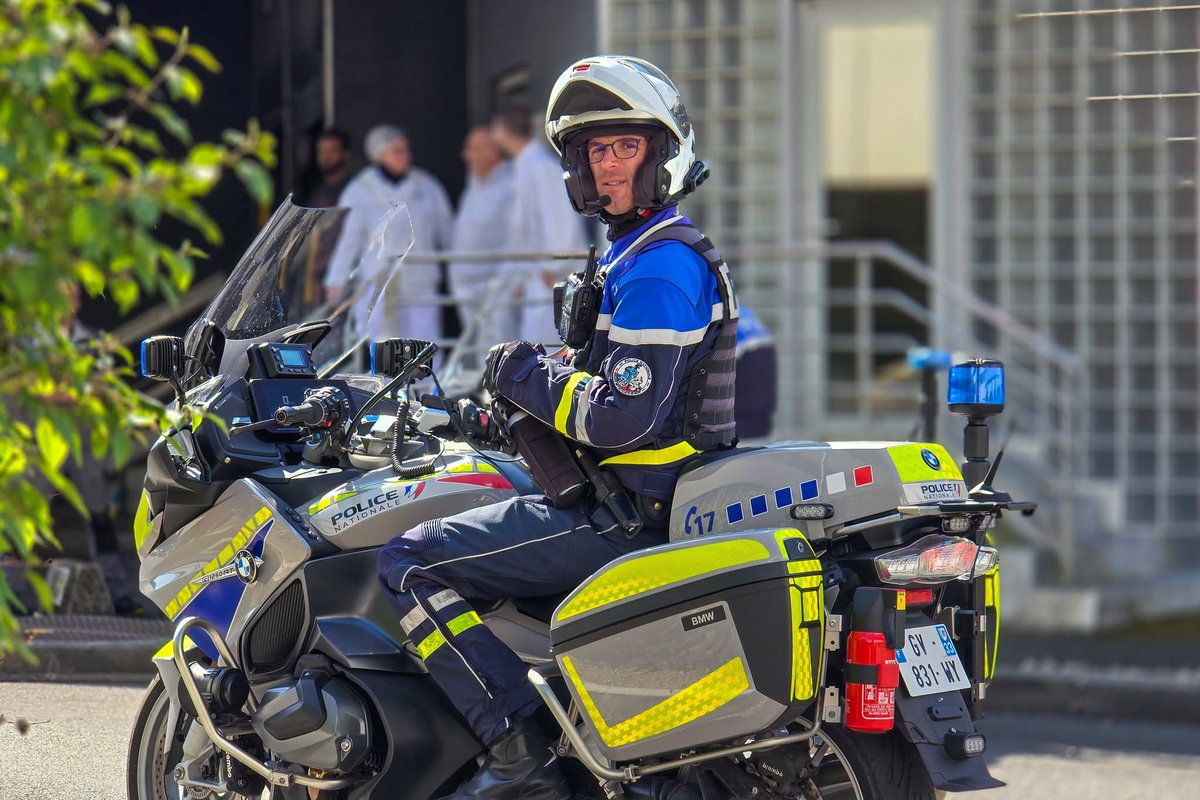 PoliceNat79 tweet picture