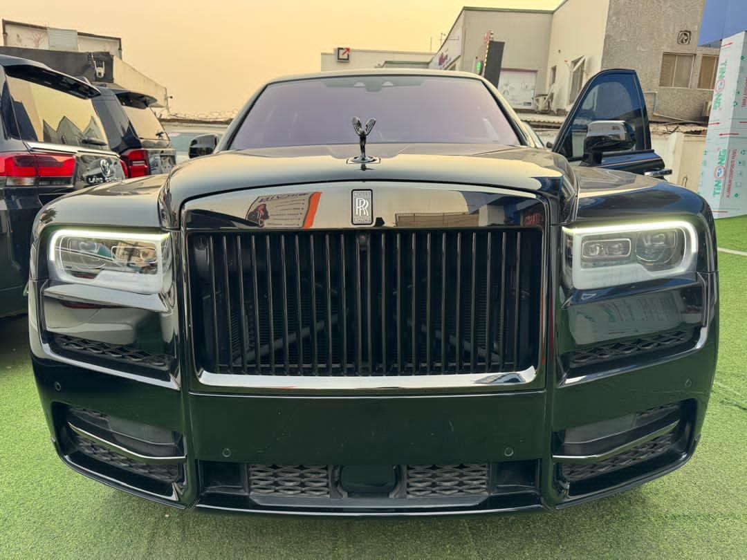 abujaautomobil's tweet photo. Direct Belgium 2023 cullinan black badge
Brand:Rolls Royce
Price:#950M๐ฐ
Custom Duty:โ
Nationwide Delivery:โ
Whatsapp/call:08075158161
#abuja #viral #trending #exploremore #lagos #naijacommunity #abujatwittercommunity #foryou https://t.co/D9V9G7E6yL