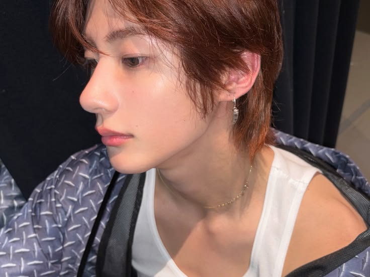 juniblustar's tweet photo. กูเข้าใจแม่นิด ๆ ตอนบอกว่าไม่อยากให้กูโต ทำไมโตไวจัง ต่างกันตรงน้องแอนดี กุเลว https://t.co/a4aGae3PVK