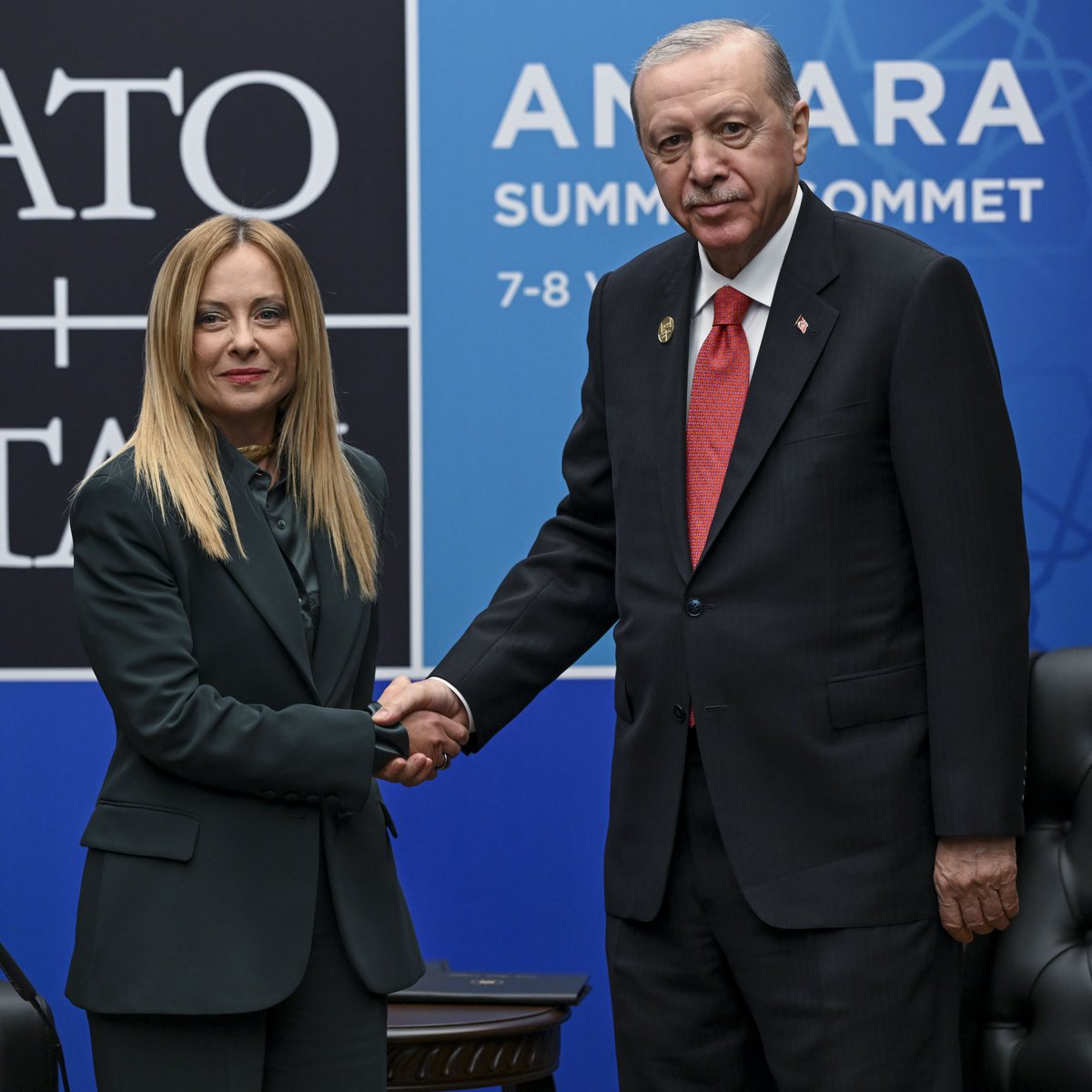 bosunatiklama's tweet photo. Cumhurbaşkanı Erdoğan, Meloni ile bir araya geldi. https://t.co/E2oKcI4i9o