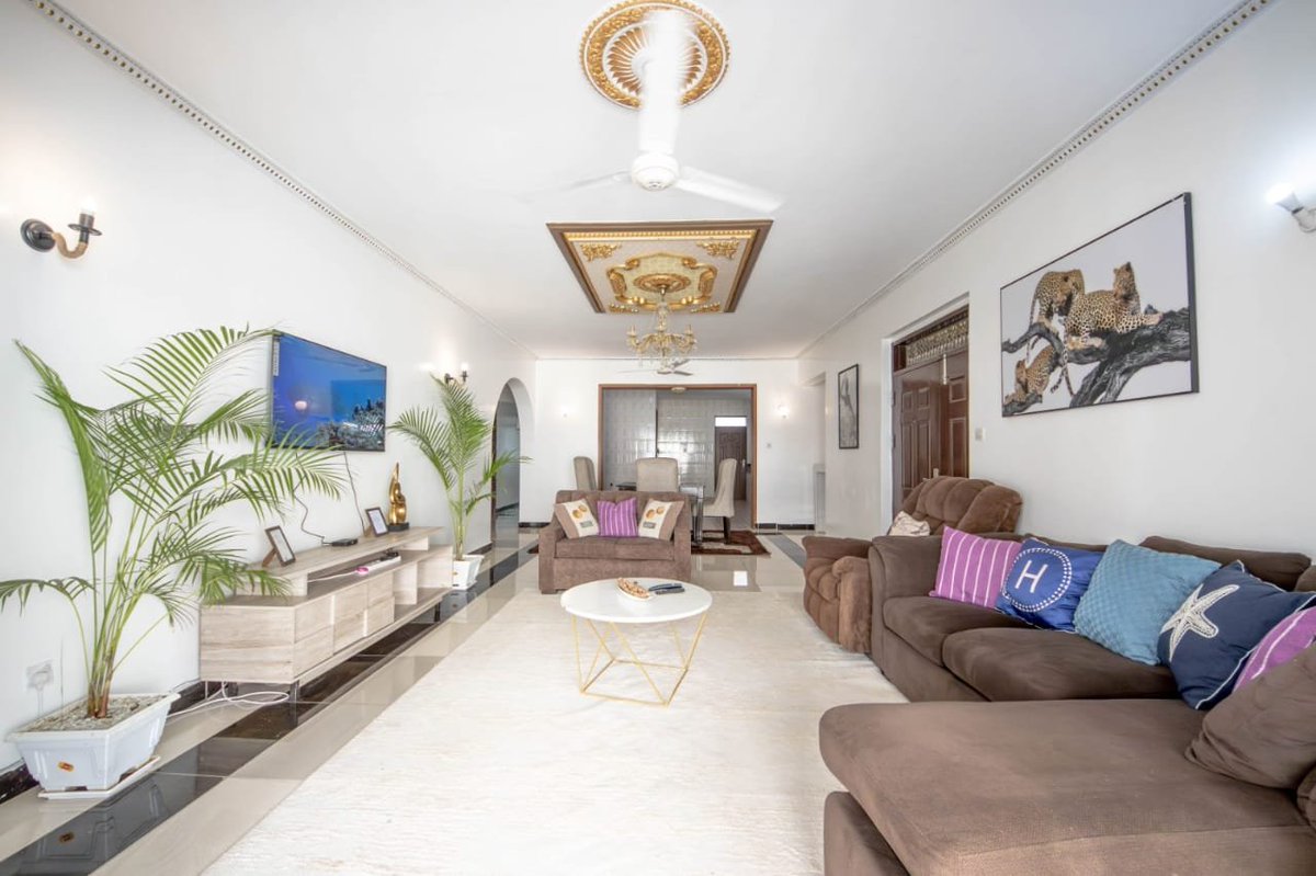 PeterMu36471206's tweet photo. 🔥Fully furnished &amp; well located stays in Kilimani Kileleshwa Westlands  Nairobi West South C South B  Syokimau Utawala Ngong Rd Thika Rd Kamakis Ruaka Kiambu Town
✅ Clean Secure Short &amp; Long Stays
DM 0713982715
Aliko dangote Robbery  
National police Service Argentina 
sabasaba https://t.co/lwXNh783eA