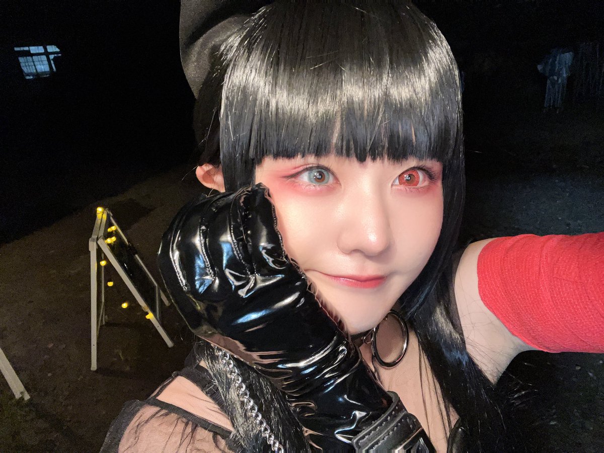 Aiki__4019's tweet photo. マイちゃんの髪型はウィッグなのです。

これを外した瞬間がまたなんとも…！
爽快っ！！！！！

#これがこう　
#ドリームサキュバス
#ガス人間 https://t.co/3Lnu6LN3HJ