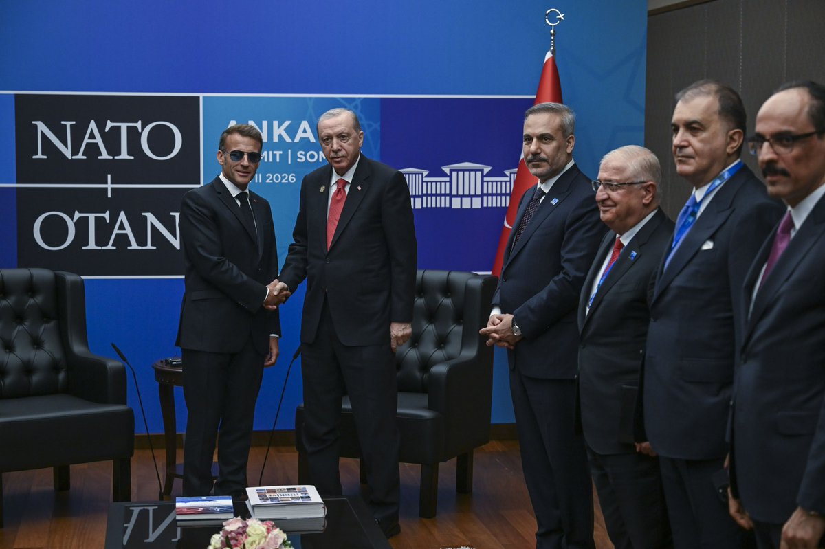 zulkufsengul's tweet photo. Sayın Cumhurbaşkanımız, Türkiye’nin ev sahipliğinde Ankara’da düzenlenen 36. NATO Devlet ve Hükûmet Başkanları Zirvesi ikili temasları kapsamında Fransa Cumhurbaşkanı Emmanuel Macron ile bir araya geldi. https://t.co/7vHmFOs0qE