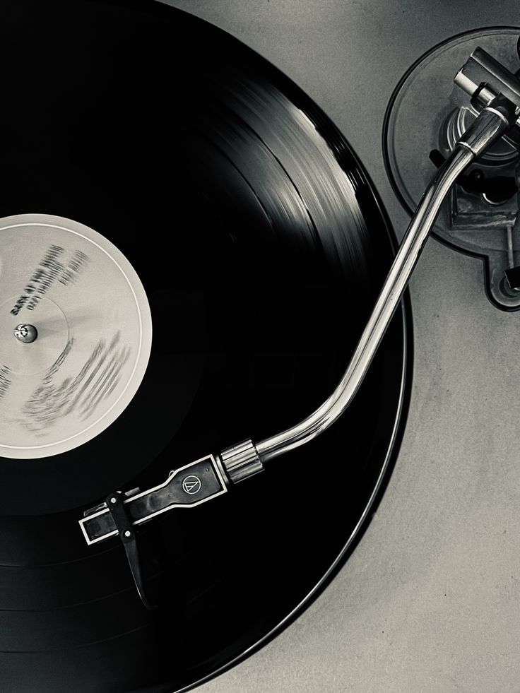 CapricornFM's tweet photo. #ThisWeekInMusicHistory | Journey through time with @KingBash_Ent as we celebrate legendary moments in music.
Tune in to the #CapricornAdventure and let the nostalgia hit. Connect with him via WhatsApp to 079 899 6226. https://t.co/mZy6KlyEsm