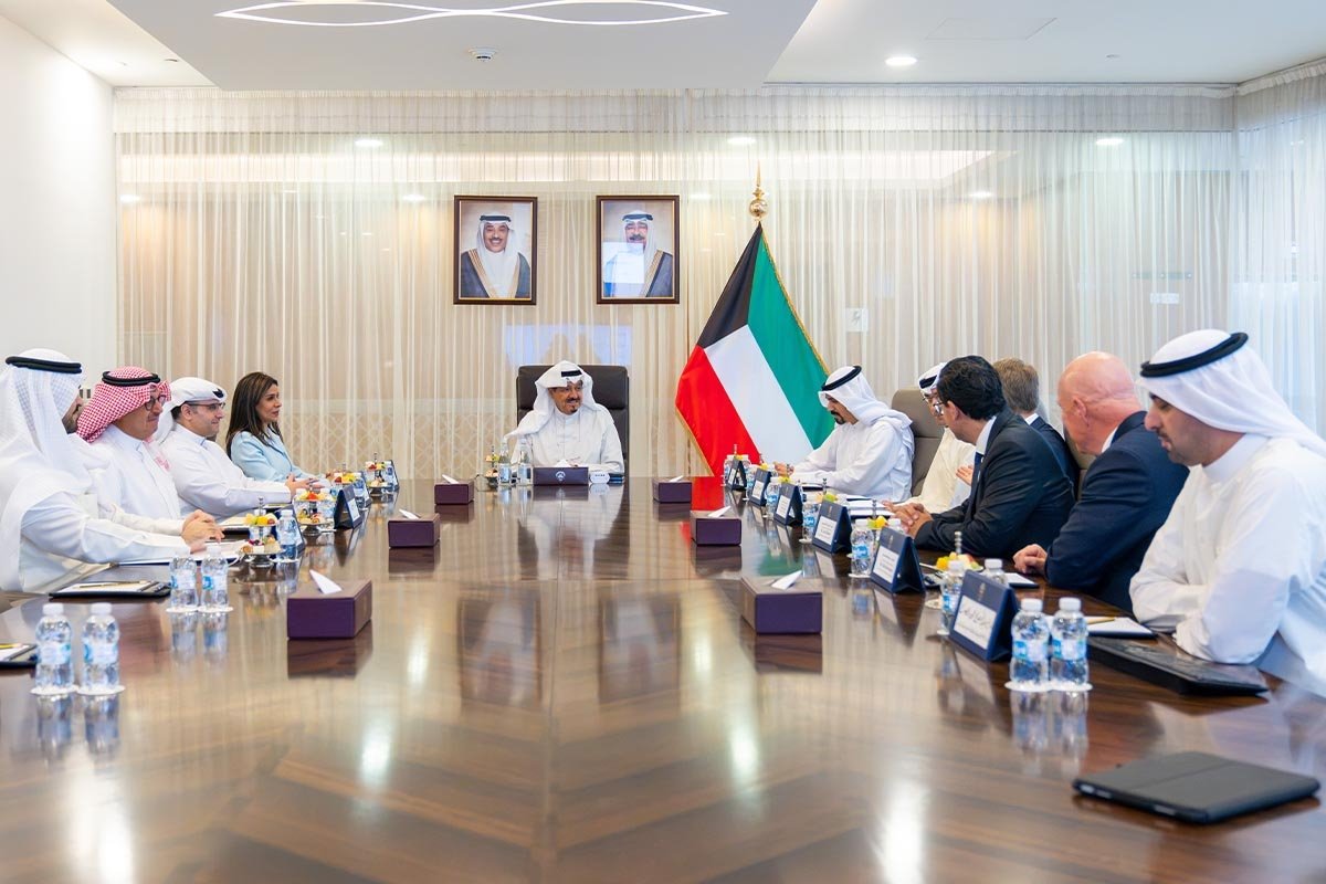 bourashed_news's tweet photo. #الكويت-#بوراشد| سمو #رئيس_الوزراء: تشجيع استقطاب الاستثمارات الأجنبية لتحسين بيئة الأعمال ودفع مسيرة التنمية 

- سموه استقبل الرئيس التنفيذي لشركة بروكفيلد

- توطيد التعاون والروابط الاقتصادية والتجارية مع الشركات العالمية

https://t.co/zWRqbOJPkM https://t.co/1YT3BWMro7