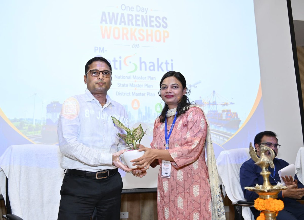 IndustriesBihar's tweet photo. PM GatiShakti: Powering Bihar's Infrastructure Growth.

The Department of Industries, Government of Bihar, organised a one-day awareness workshop on the PM Gati Shakti National Master Plan at the BIRSAC Auditorium, Patna, to strengthen the effective implementation of the National, State and District Master Plans and enhance the capacity of officials from various departments.

The workshop was inaugurated by Shri Aman Samir, Director, MSME, Department of Industries, who highlighted PM Gati Shakti as a transformative initiative for integrated infrastructure development, enabling faster project execution, improved inter-departmental coordination and data-driven planning.

#BiharHaiTaiyar
🚨उद्योग और रोजगार के क्षेत्र में रफ्तार पकड़ता बिहार!
#BuildAndBelieveInBihar

@PMOIndia @PiyushGoyal @CimGOI @GovernorBihar @samrat4bjp @officecmbihar @_ShreyasiSingh @kundan_ias  @amandsamir @PTI_News @ddnewsBihar @PIB_India @DoC_GoI @investBihar @BiharIndustries @BiharCabinet @ficci_india @bimcgl @BSPCBOfficial @idabihar @BIADAbihar @startup_bihar @IPRDBihar @GatiShakti @DSTTEBihar @bisag_n @DPIITGoI