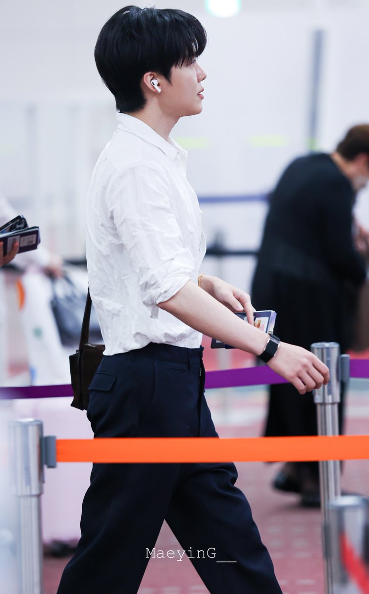 MaeyinG__'s tweet photo. 20260708 HND 🛬

Oh guys 🫠

#JAEMIN #재민 #ジェミン #NCTDREAM https://t.co/Z9XXvY3Pz1