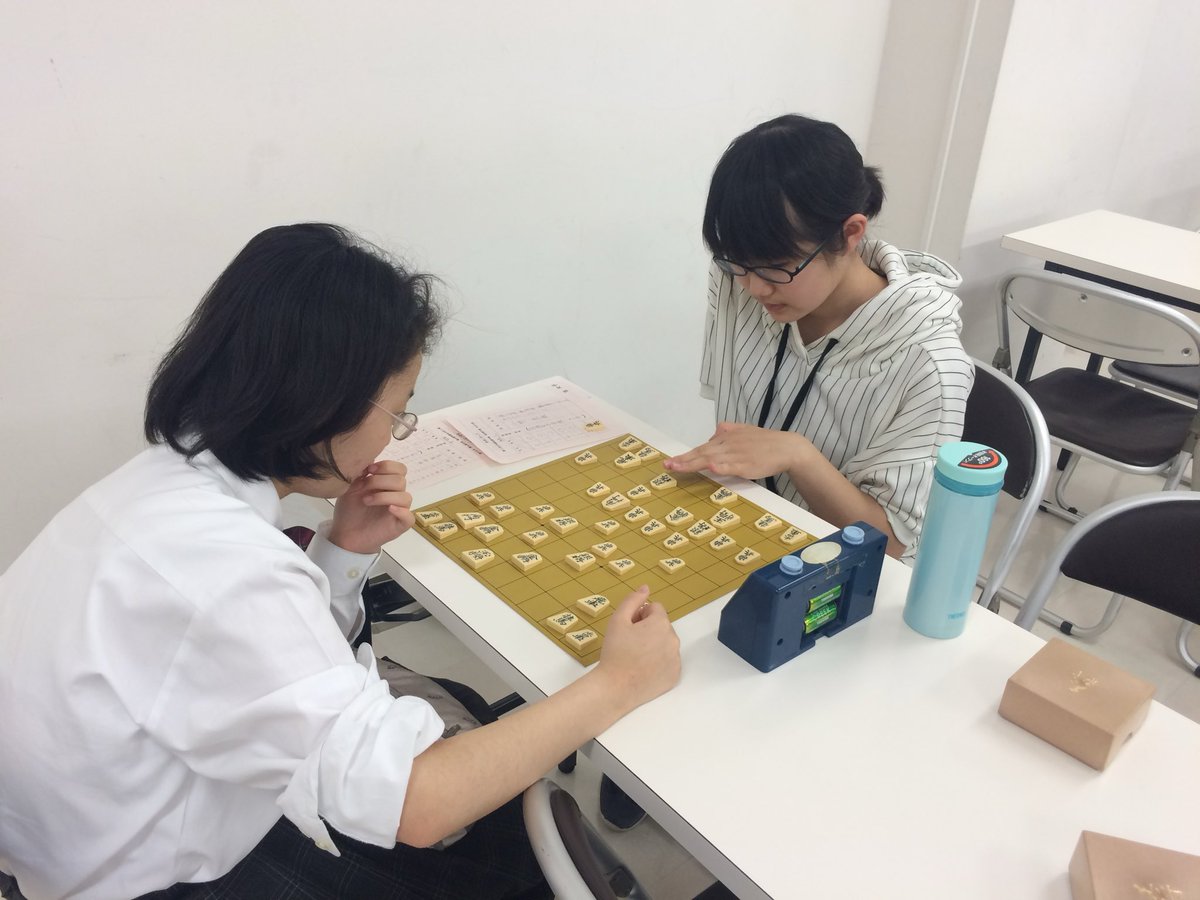 miyamiya1965's tweet photo. なぜか色々あります。
2016年中学選抜東京予選（枠抜けは2人）
東京代表になりましたが、これを最後に将棋界からいなくなりました。 https://t.co/kP483vOTbE