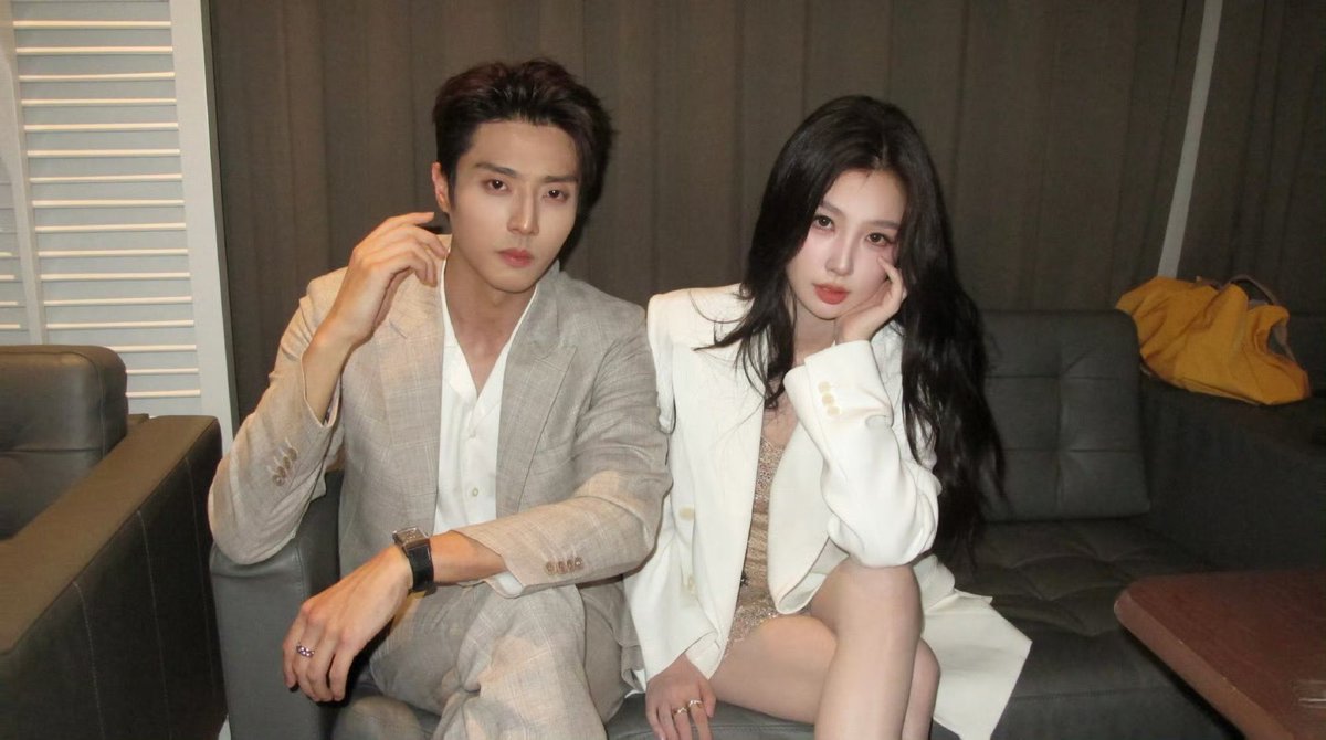 mandarinfess's tweet photo. [nihao] GOKILLLLL vibes crazy rich couple yg udh tunangan dan bentar lagi nikah nya kuat bgt

https://t.co/mQxF4AIBPM