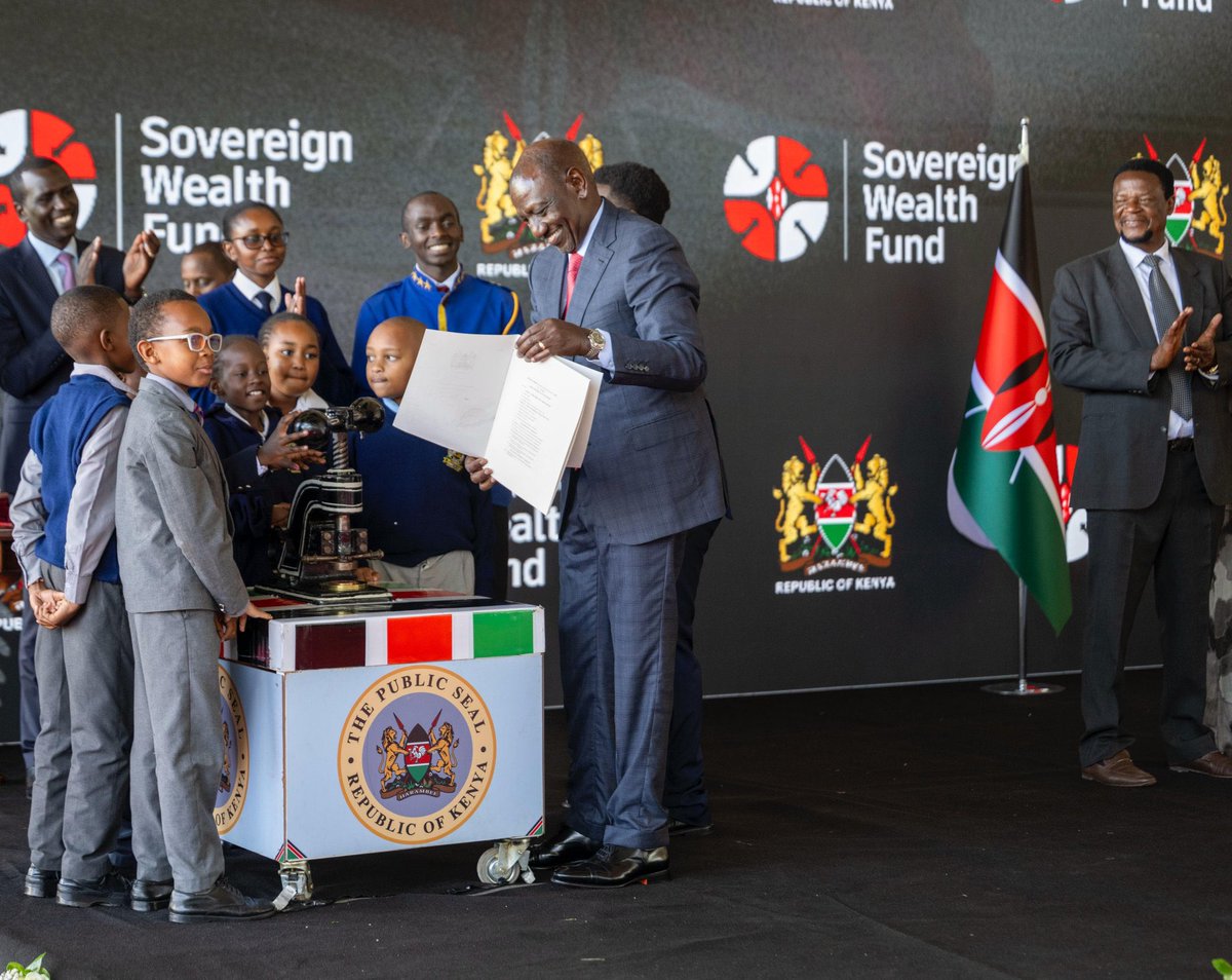 HusseinMohamedg's tweet photo. A consequential day for Kenya as President William Ruto signs the Sovereign Wealth Fund Bill into law.

First came macroeconomic stability, restoring confidence and laying the foundations for sustained and inclusive growth. Then came the National Infrastructure Fund, transforming how Kenya finances long-term development.

Today, the next chapter.

The Sovereign Wealth Fund will ensure that the wealth from Kenya’s natural resources, including petroleum and minerals, is preserved, invested and multiplied for generations. It will strengthen economic resilience, finance strategic investments and, through the Urithi Fund, create a lasting national inheritance.

Nothing is accidental. Each reform has made the next possible. That is strategic leadership; a deliberate sequence of reforms driven by sound planning, long-term vision and the deliberate transformation of our Republic.