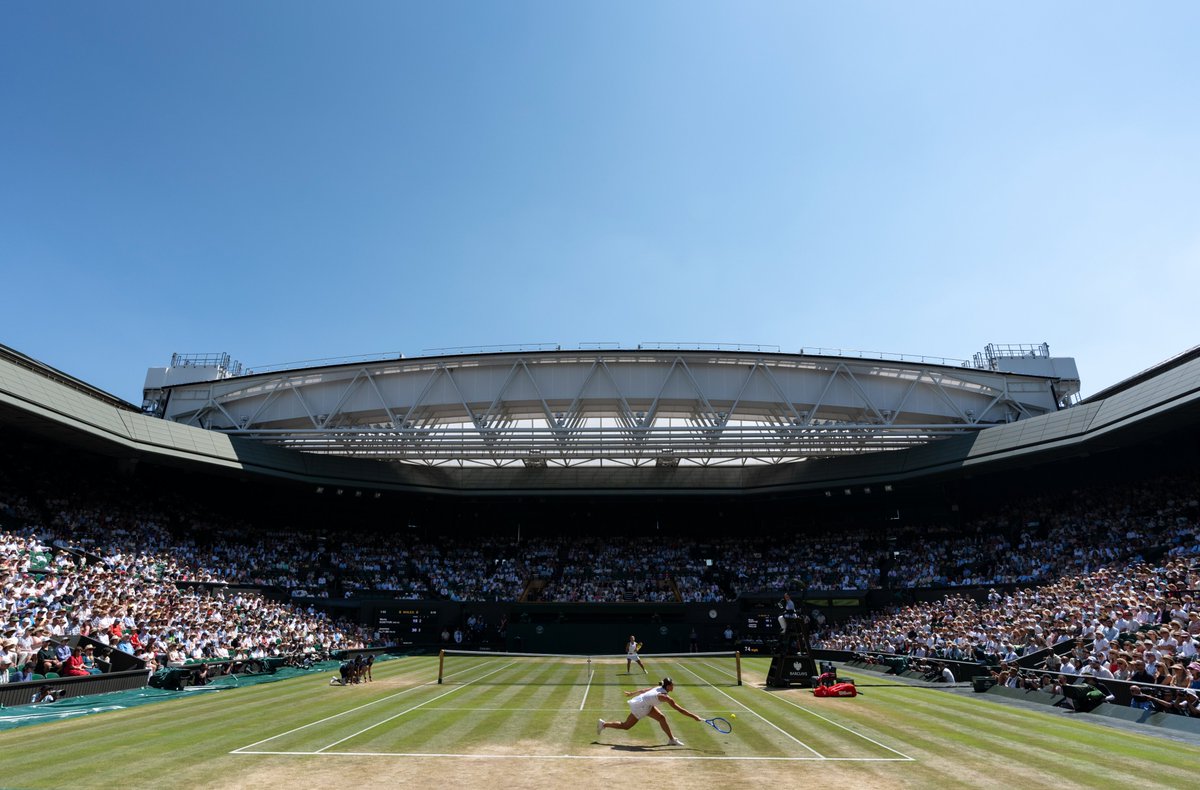 Wimbledon's tweet photo. Wednesday views are glorious. 

#Wimbledon https://t.co/YGmZcT6SFA