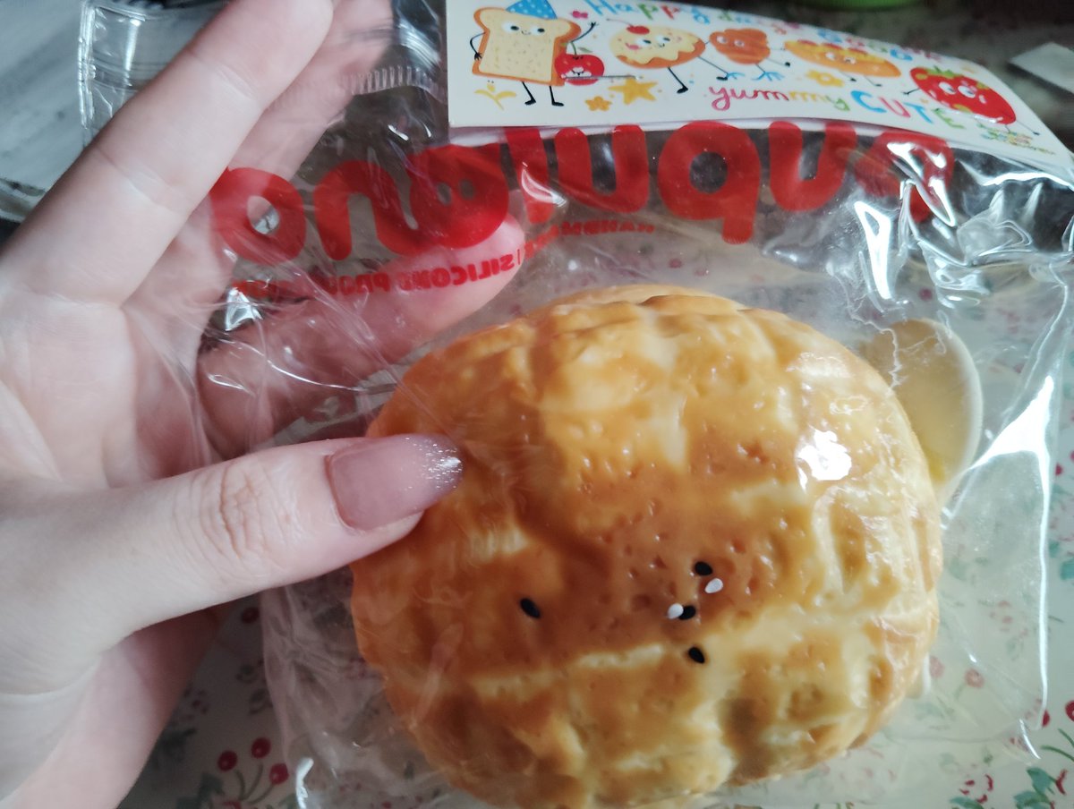 misa_sp_d's tweet photo. こゆのもある！
今、5個もってて、配送中のが1こ！

二枚目は側面！厚みは指4本分 https://t.co/Ka4NfMfHh6