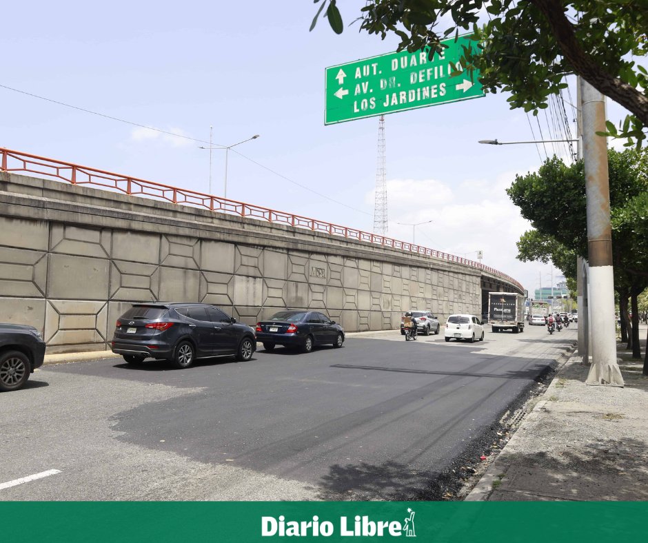 DiarioLibre's tweet photo. 🌇 |#CiudadDL| MOPC asfalta tramo deteriorado en la John F. Kennedy sin corregir filtración que originó el problema
https://t.co/0wO959aIi6
#DiarioLibre #MOPC #ActualidadDL #JohnFKennedy #ObrasPúblicas https://t.co/bEqlRJxqrn
