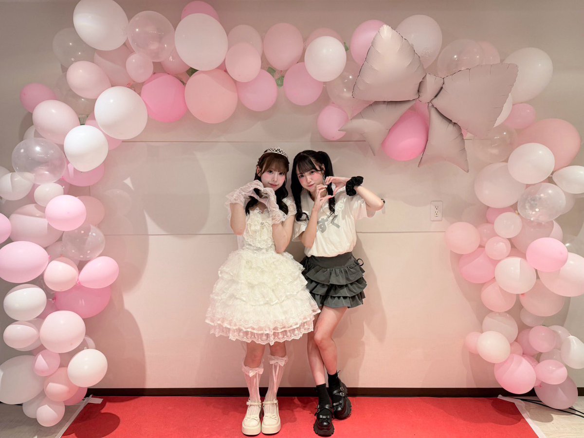 shi_zk02's tweet photo. しずく生誕祭にお越しくださった皆様ありがとうございます🤍😭

泣いたりでボロボロだったけど楽しかったってみんな言ってくれて嬉しかった😭😭

みんなのおかげで素敵な誕生日を過ごすことができて本当に幸せいっぱいです！
お手紙は帰ってから読んでね！！

みんな��いすき💝たからもの！ https://t.co/WgTFEd9adN