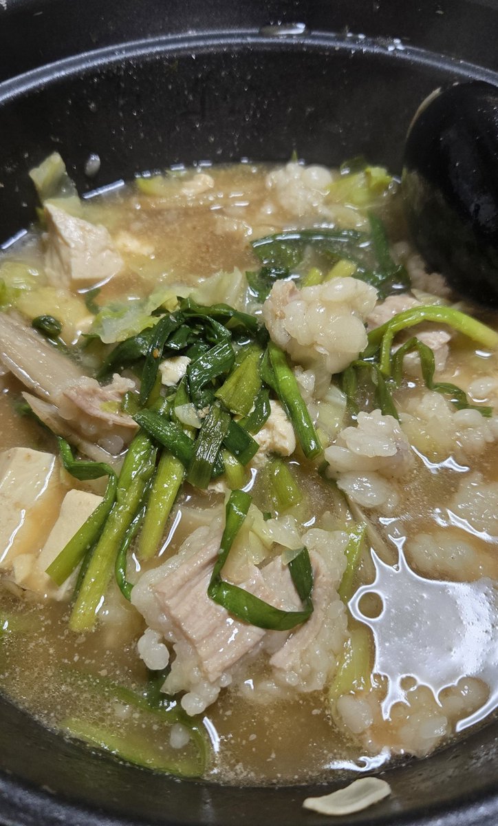 opoyojp's tweet photo. @Kohcha_garden 暑いのに牛もつ鍋食べました🍲 https://t.co/XAkj3KEvI0