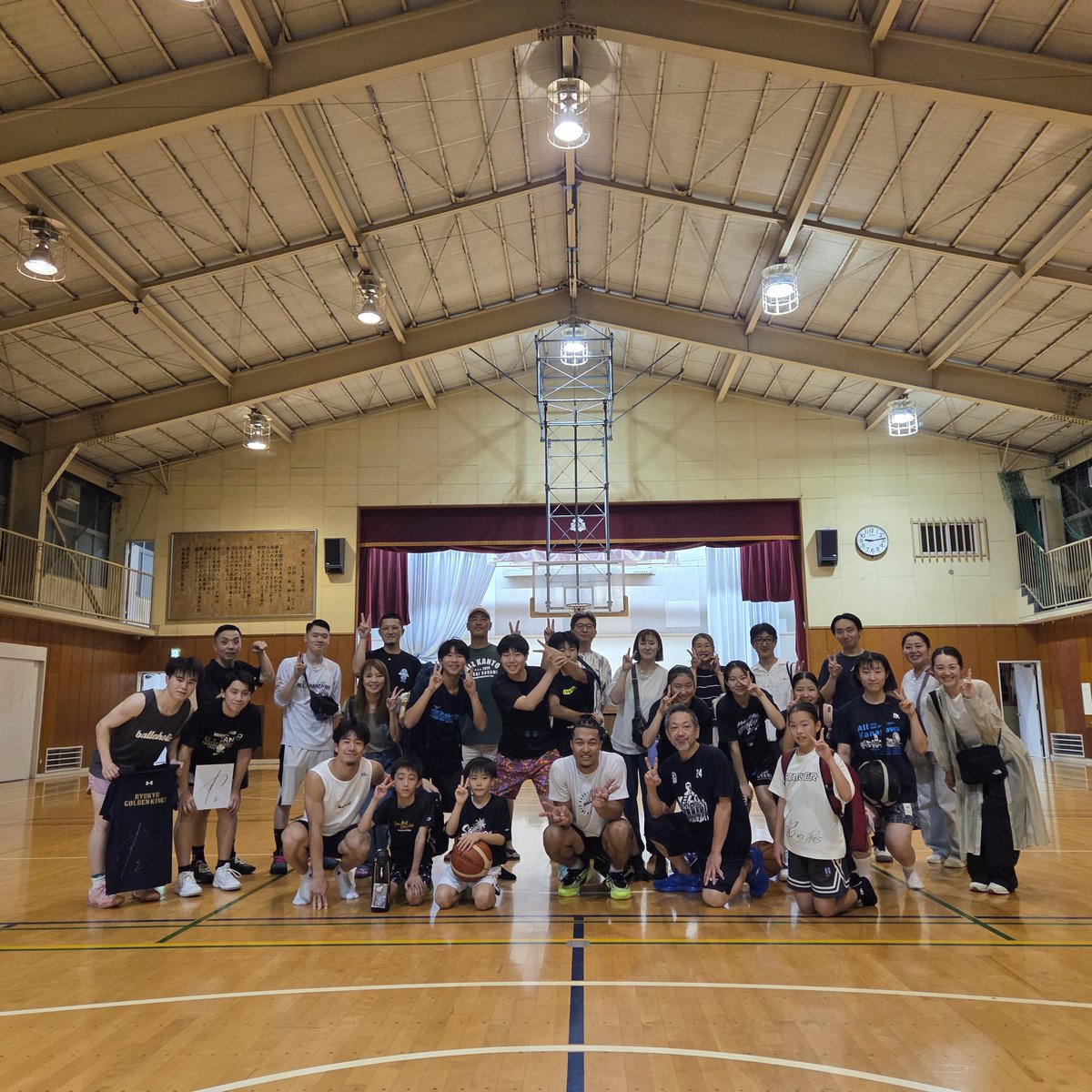 BARI6818's tweet photo. ディクソンタリキジュニア選手&amp;
小針選手
来てくれました😃✌
貴重なオフありがとうございます🙇 https://t.co/Yu87XO2aOE