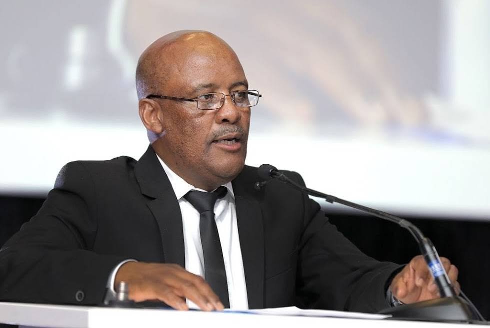 WesternPulse88's tweet photo. The HYDRA CARTEL SAPS CELL must stop lying in thier public statements, so must Madlanga and his rogue colleagues and Madlanga Staff. I placed a witness statement before the Commission which points to presidency and minister and others for the assasination of S. Mfazi, and who to bid before the Commission.

Out of the blue a rogue SAPS Unit quickly runs out to arrest only (1) person? Who is fooling who?

B. Mathe of Hydra Cartel Women Infiltrated-SAPS thinks we are children, this is the reason why I say women should never be given key positions of power to conceal the truth. All those involved in the assasination or poisoning plot and plan to kill Lt. General Mfazi must be arrested regardless who they are, not one (1) person as B. Mathe announces on behalf of her Hydra Cartel SAPS women led-cell.

Ramaphosa placed women as moles in SAPS key positions to conceal the truth. I placed a detailed record which must be read before the Commission, a woman cannot be allowed to Subvert SAPS in this fashion. No more! Why have you failed to arrest Ramaphosa and his cartel for Mfazi's poisoning including those that cooked it all up.

My witness statement before the Commission labels individuals implicated, not only one(1). Ramaphosa inserted his moles in the SAPS to arrest one(1) person, whereas he should answer for same.  I implicate his Office and Minister in the Witness Statement filed. A woman B. Mathe of SAPS is an enemy decoy dove in the SAPS who thinks we are her stupid children.

That is why I say, never allow a woman to take sensitive position of power. She is concealing the fact that there are individuals named in the Witness Statement which I placed before the Commission.

You have turned an SAPS logo into a Hydra Cartel Protection Logo. All those whose names are implicated in the Witness Statement must be rounded up, why arrest one(1) person when my Witness Statement before the Commission is full of divers and key individuals (i.e. SAPS Top Management itself)? My Witness Statement must be read as it is, no more soft gloves. Demand my appearance at the Commission. 

Cele must explain who did what? When? How? Bheki and the Zulu-Cartel in the SAPS must answer why they plotted against Mfazi. Secrets must be known. Criminal Interference is a culture of SAPS Top Management itself, not only politicians.