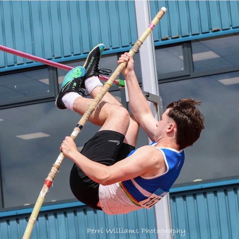PresCarlowSport's tweet photo. Massive congratulations to @Pres_Carlow student Jack on his selection for the Irish Schools team for the upcoming Schools' International Athletics Board (SIAB) Championships. Jack represents Ireland in the Pole Vault in Belfast on 18th July. Best of Luck! @CeistTrust @SLOTAC https://t.co/s3G7F7vk2b