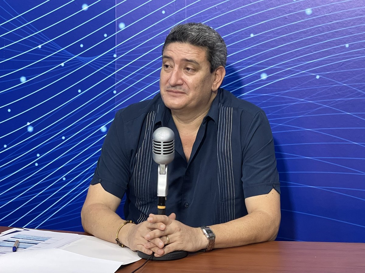 CNEManabi's tweet photo. 🎙️ | “Aproximadamente 388 recintos electorales, estarán habilitados en Manabí para las #Elecciones2027Ec, fortaleciendo el acceso de la ciudadanía al proceso electoral”, informó nuestro director #RobertoPinargote. 🗳️🇪🇨 https://t.co/nbKARCjEVZ