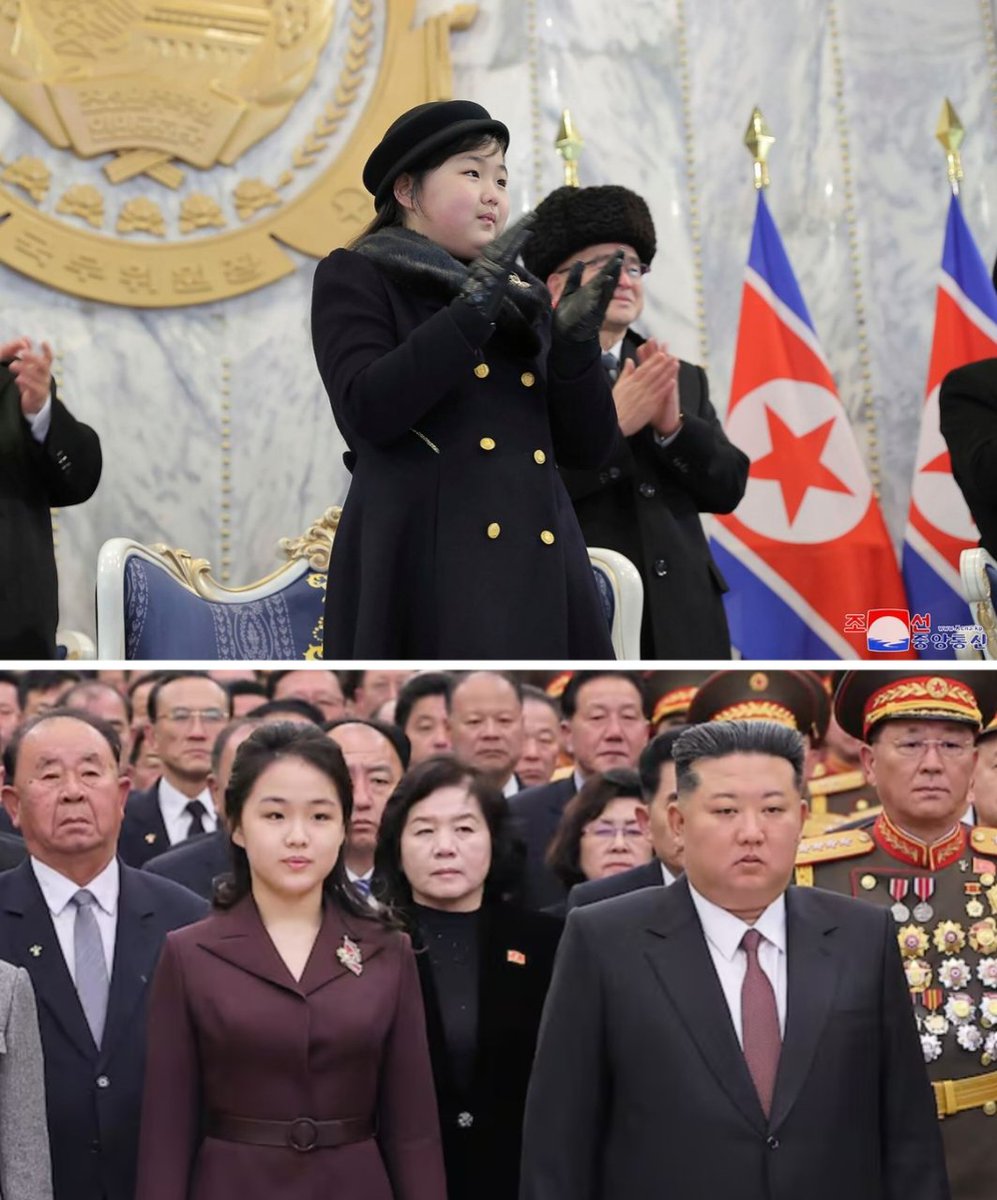 RavenweX's tweet photo. Bocil umur 13 tahun lain lagi sibuk mikirin tugas sekolah atau tren TikTok, tapi anak Kim Jong Un yang namanya Kim Ju Ae ini malah udah siap-siap megang nuklir Korea Utara. Gosipnya dari intelijen Korsel, dia emang dipersiapin buat gantiin bapaknya jadi Pemimpin Tertinggi selanjutnya.

Kocaknya, dunia luar bisa tau nama "Kim Ju Ae" tuh gara-gara pebasket Amerika, Dennis Rodman, pas lagi main ke Pyongyang tahun 2013 kagak sengaja ngegendong ini anak waktu masih bayi terus kelepasan ngomong ke media.

Soalnya media lokal Korut sendiri ga pernah nyebut nama aslinya, cuma boleh manggil pake gelar sakral kayak "Anak yang Paling Dihormati" atau "Hyangdo" (Pemimpin). Gelar yang harusnya cuma boleh dipake sama penguasa tertinggi doang, tapi udah dikasih ke bocah belasan tahun.

Kehidupan dia juga bener-bener definisi hukum negara ga berlaku buat keluarga presiden. Korut itu punya aturan ketat banget yang ngelarang warganya pamer kemewahan atau kiblat ke budaya asing.

Tapi si Ju Ae ini dengan santainya nemenin bapaknya mantau uji coba rudal balistik pake jaket Dior seharga 30 juta rupiah. Dia juga pernah bikin heboh pas dateng ke acara kenegaraan pake blus semi-transparan yang keliatan lengannya. Kalau remaja Korut biasa yang tiru gaya begitu, hukumannya ga main-main, bisa langsung dikirim ke kamp kerja paksa.

Biar posisinya ga digoyang sama kultur patriarki di sana, dia dari kecil udah dikondisiin faham militer. Ada foto dia lagi nyetir tank tempur sendirian sama latihan nembak pake senapan runduk di depan jenderal-jenderal senior. Dia juga ga pernah ngerasain sekolah formal bareng anak-anak elit Pyongyang lain. Isinya cuma homeschooling mewah di istana sambil main kuda, berenang, sama ski.

Efek dominasi si bocil ini bahkan udah mulai makan korban di internal keluarganya sendiri. Lo tau Kim Yo Jong, tantenya yang terkenal sebagai wanita paling galak dan berkuasa di Korut? Sekarang posisinya perlahan kegeser ke barisan belakang tiap ada acara militer besar sejak Ju Ae sering maju ke panggung utama.

Padahal kabarnya Ju Ae ini punya kakak cowok sama satu adek lagi, tapi sengaja disembunyiin rapat-rapat sama bapaknya karena cuma Ju Ae yang dinilai punya karisma politik paling mirip sama dinasti Kim.

Agak ngeri juga ngebayangin masa depan Korut di tangan gen-Z modelan gini. Menurut lo, dia bakalan lebih kejam atau malah lebih melunak dari bapaknya nanti? Coba drop opini lo di bawah.